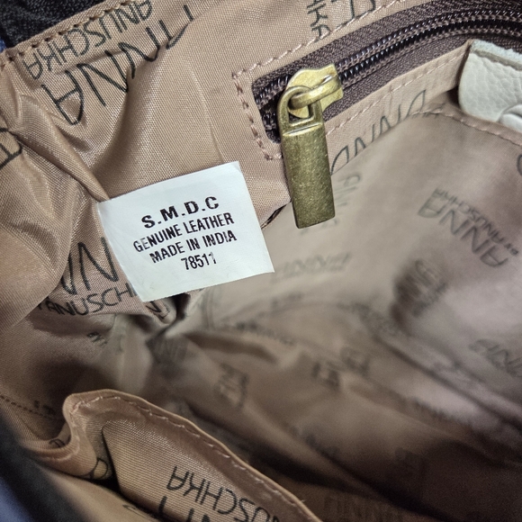 Anuschka Hand Painted Lady Liberty Statue Blue New York Cityscape Crossbody Bag - Picture 8 of 16